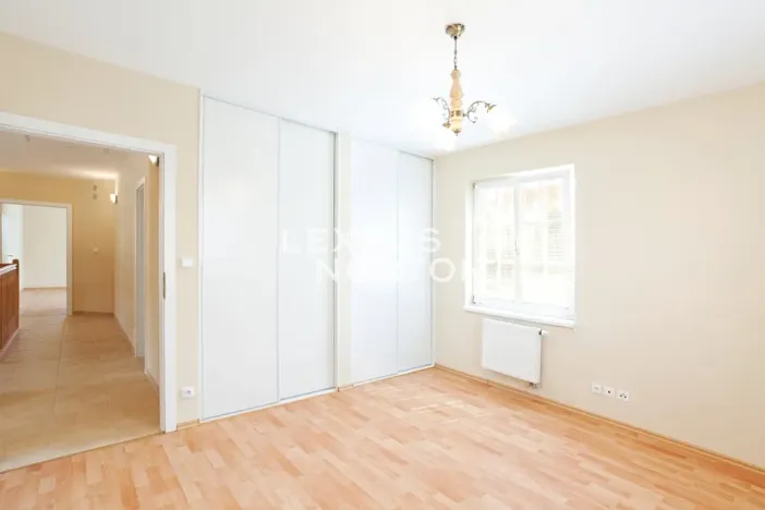 Pronájem vily, Praha - Nebušice, K vinicím, 288 m2