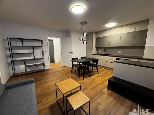 Pronájem bytu 3+kk, Praha - Vinohrady, Korunní, 62 m2