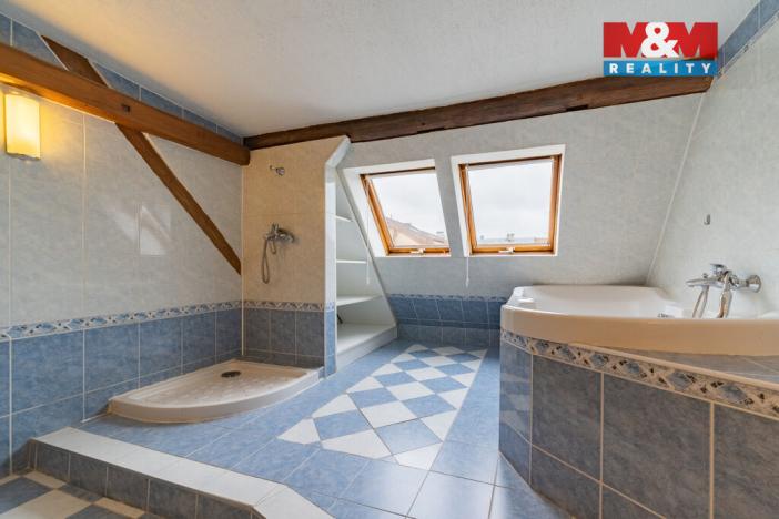 Prodej bytu 3+1, Cheb, Karlova, 140 m2