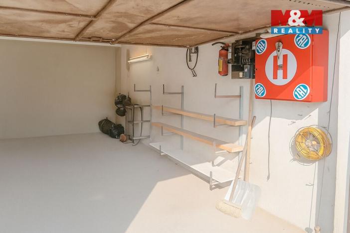 Prodej garáže, Kladno - Kročehlavy, 19 m2