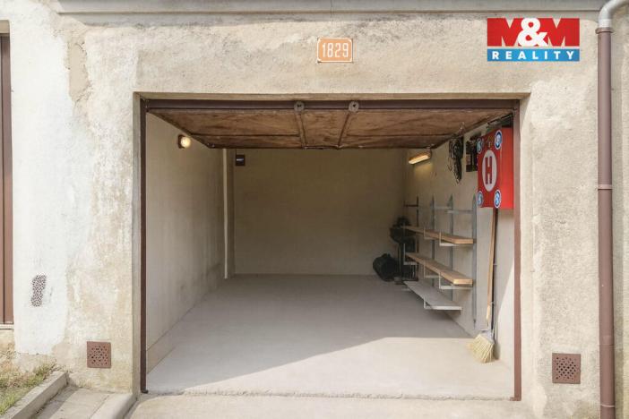 Prodej garáže, Kladno - Kročehlavy, 19 m2