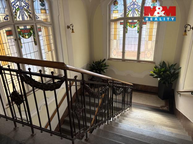 Pronájem kanceláře, Pardubice - Zelené Předměstí, U Divadla, 125 m2