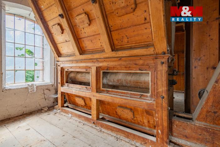 Prodej obchodního prostoru, Klatovy - Beňovy, 934 m2