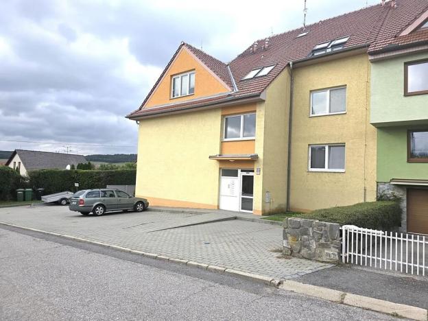 Prodej bytu 2+kk, Moravany, Sadová, 54 m2