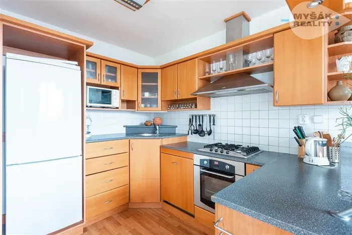 Pronájem bytu 3+1, Praha - Černý Most, Cíglerova, 75 m2