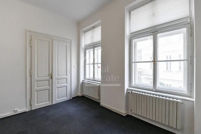Pronájem kanceláře, Praha - Nové Město, Lazarská, 110 m2