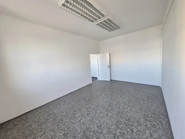 Pronájem kanceláře, Praha - Nusle, V Občanském domově, 38 m2