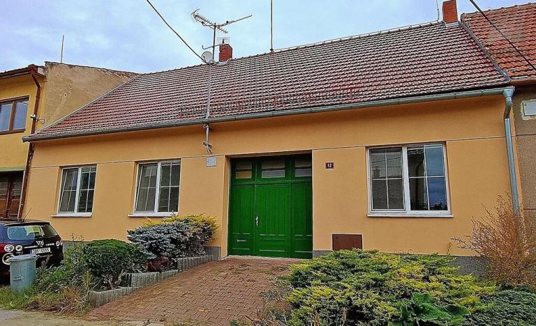 Prodej rodinného domu, Ořechov, Divadelní, 135 m2