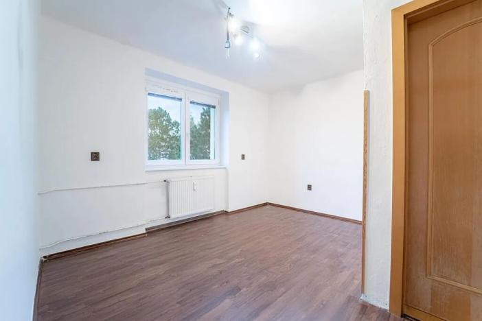 Pronájem bytu 3+1, Chvaletice, Obránců míru, 54 m2