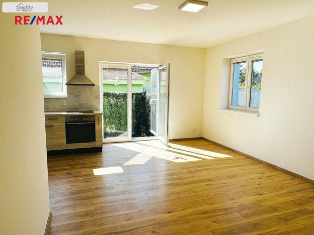 Prodej bytu 3+kk, Nebovidy, 61 m2