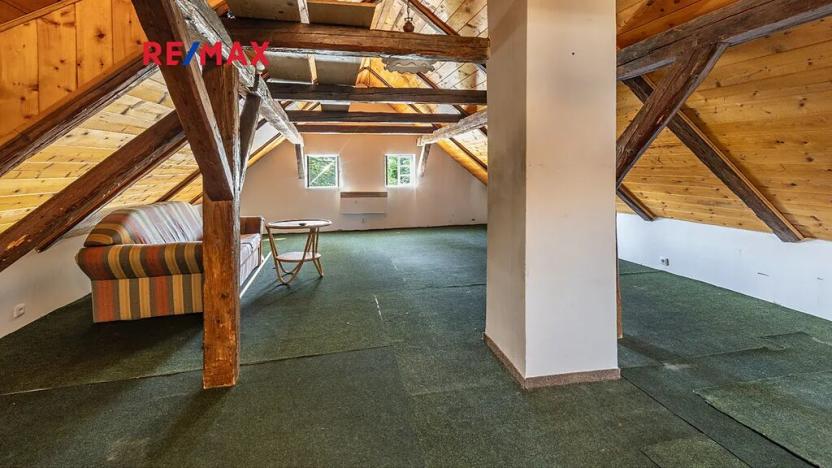 Prodej rodinného domu, Nový Oldřichov, 265 m2