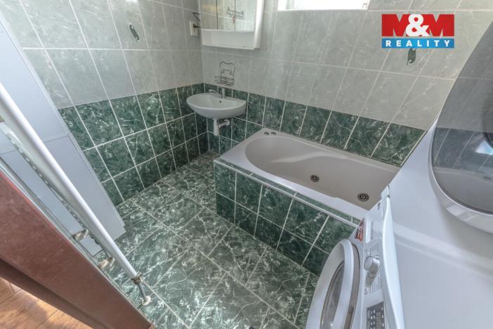 Prodej obchodního prostoru, Tanvald - Šumburk nad Desnou, Krkonošská, 1500 m2