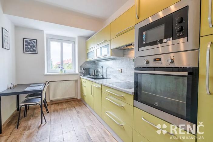 Pronájem bytu 2+1, Brno, Zemědělská, 62 m2