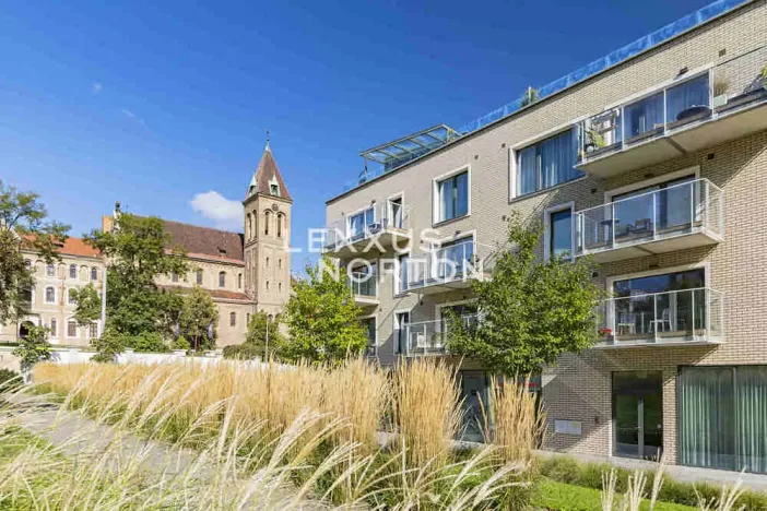 Prodej bytu 2+kk, Praha - Smíchov, Kobrova, 79 m2