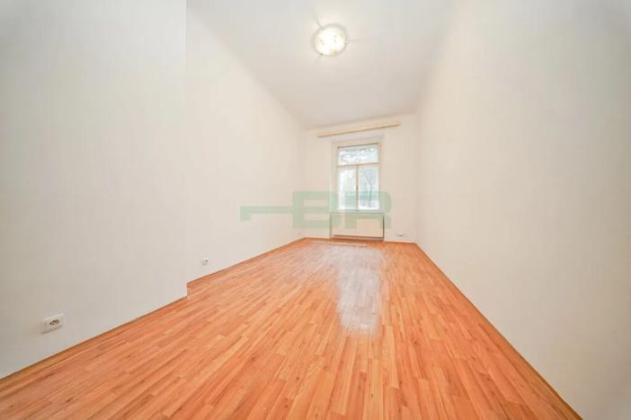 Pronájem bytu 2+kk, Praha - Vršovice, Madridská, 44 m2