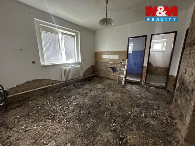 Prodej rodinného domu, Praha - Suchdol, K osmidomkům, 180 m2