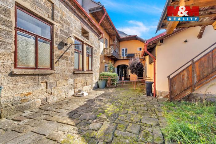 Prodej činžovního domu, Hořice, náměstí Jiřího z Poděbrad, 385 m2