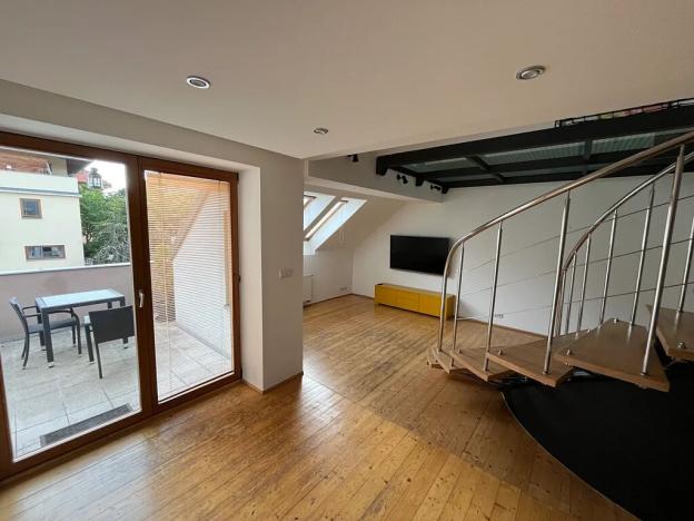 Pronájem bytu 3+1, Praha - Břevnov, Hošťálkova, 125 m2