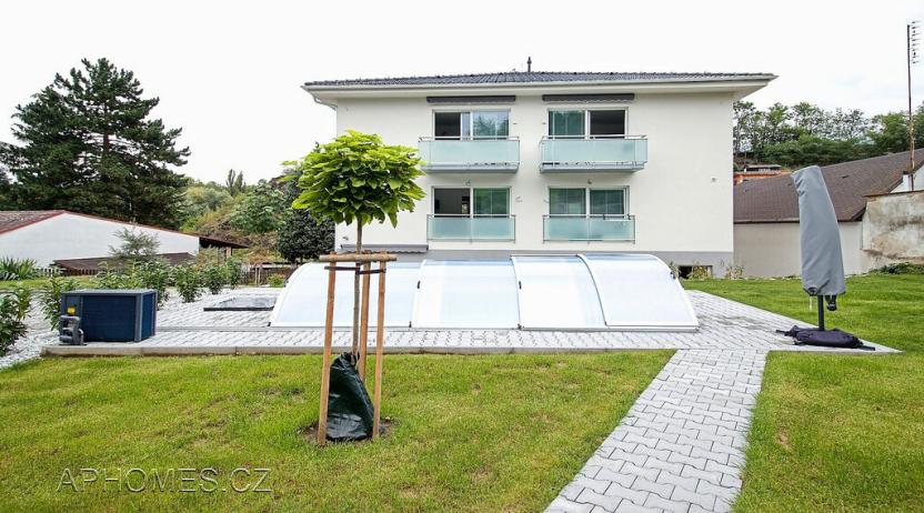 Pronájem bytu 2+kk, Praha - Dolní Chabry, Pod zámečkem, 60 m2