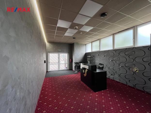 Pronájem obchodního prostoru, Liberec, Ježkova, 487 m2