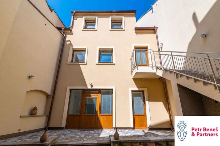 Pronájem bytu 3+kk, Rakovník, Husovo náměstí, 87 m2