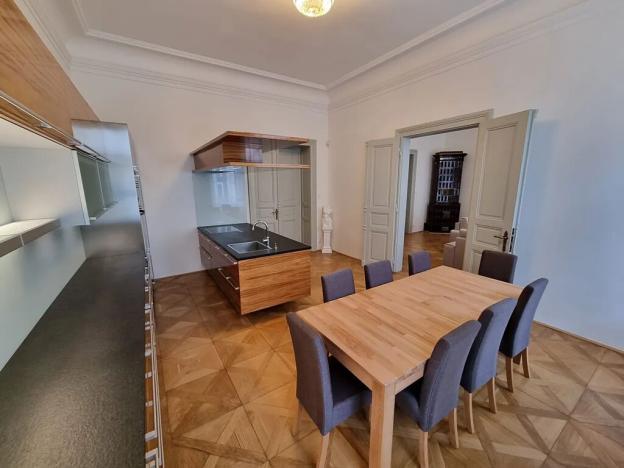 Pronájem bytu 3+1, Praha - Nové Město, Jungmannovo náměstí, 129 m2