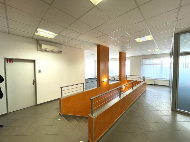 Pronájem obchodního prostoru, Praha - Holešovice, Dukelských hrdinů, 268 m2