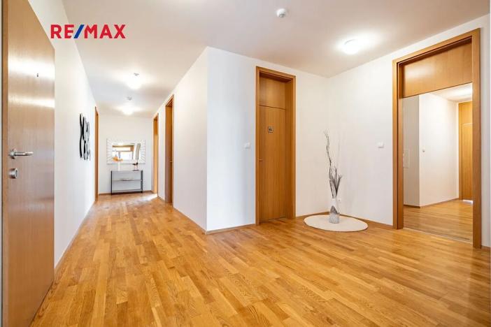 Prodej bytu 5+kk, Praha - Žižkov, Pitterova, 340 m2