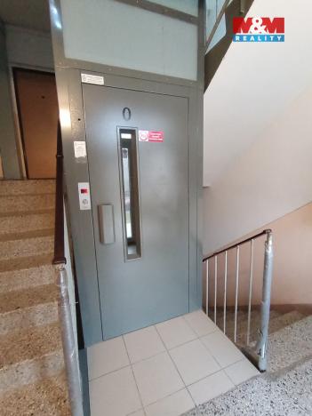 Pronájem bytu 2+kk, Louny, Petra Obrovce, 36 m2