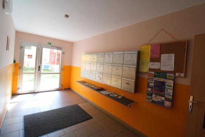 Prodej bytu 2+1, Karlovy Vary, Krymská, 54 m2