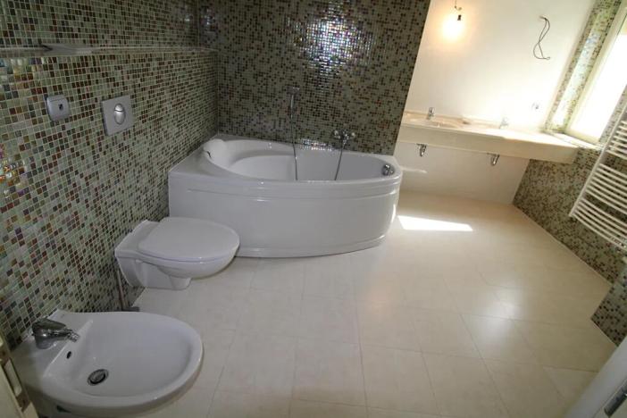 Prodej bytu 4+kk, Karlovy Vary, Pod Jelením skokem, 191 m2