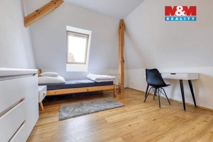 Pronájem bytu 3+1, Plzeň - Jižní Předměstí, Erbenova, 140 m2