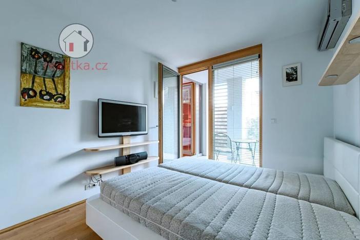 Prodej bytu 2+kk, Praha - Žižkov, Havlíčkovo náměstí, 60 m2