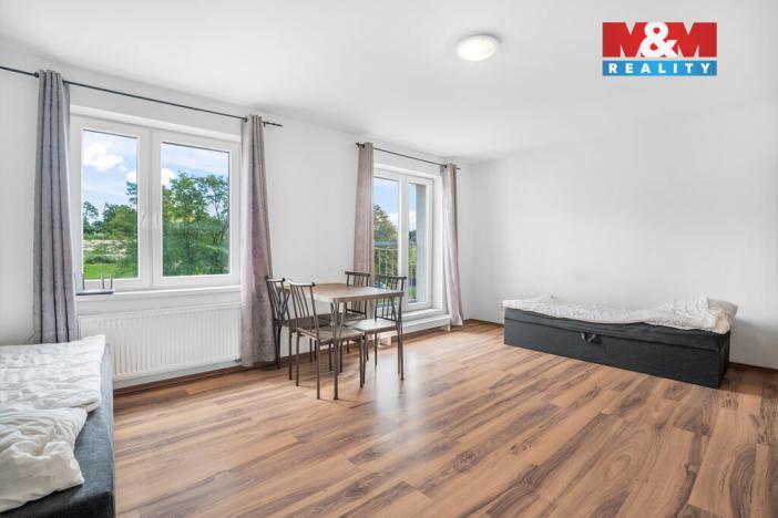 Prodej činžovního domu, Milovice, Topolová, 4261 m2