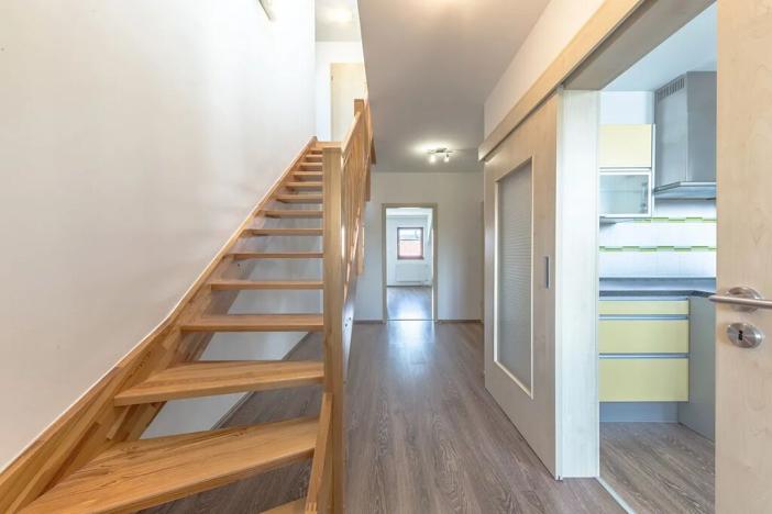 Prodej bytu 4+1, Jesenice, Hrnčířská, 128 m2