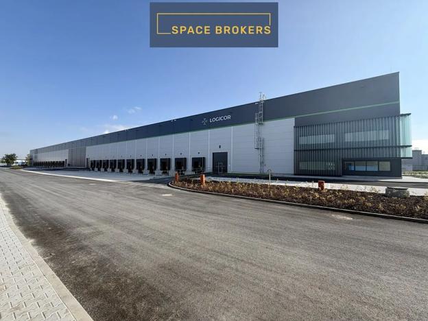 Pronájem skladu, Praha - Malešice, Průmyslová, 4760 m2