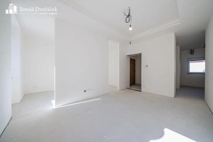 Prodej bytu 2+1, Lomnice, Tišnovská, 43 m2