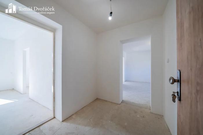 Prodej bytu 3+1, Lomnice, Tišnovská, 67 m2