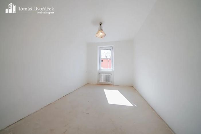 Prodej bytu 3+1, Lomnice, Tišnovská, 67 m2