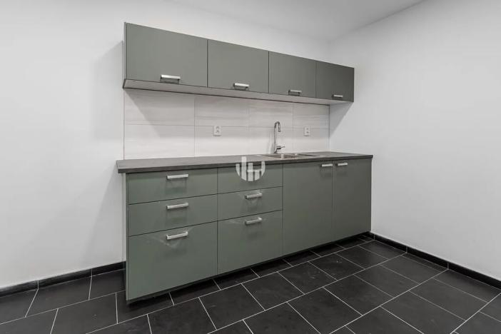 Pronájem kanceláře, Praha - Libeň, Podvinný mlýn, 6000 m2