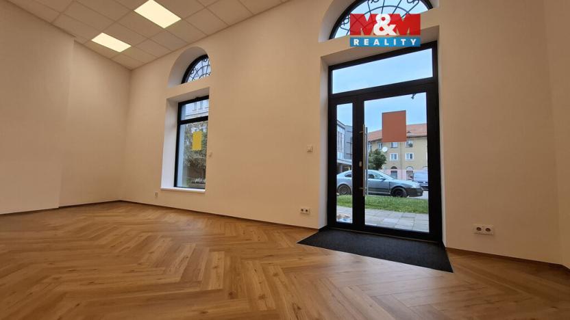 Pronájem obchodního prostoru, Rožnov pod Radhoštěm, Partyzánská, 43 m2