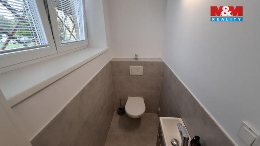 Pronájem obchodního prostoru, Rožnov pod Radhoštěm, Partyzánská, 43 m2