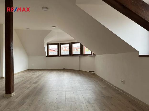 Prodej bytu 4+kk, Kladno, Poštovní náměstí, 123 m2