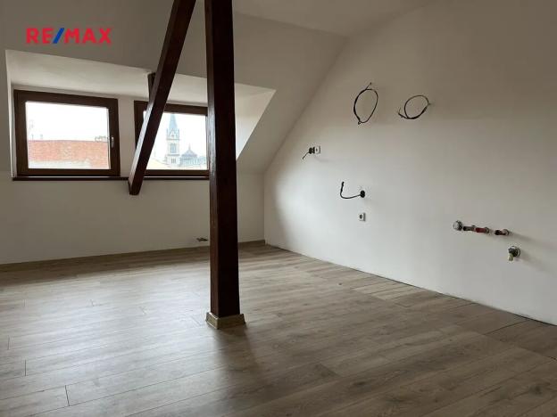 Prodej bytu 4+kk, Kladno, Poštovní náměstí, 123 m2