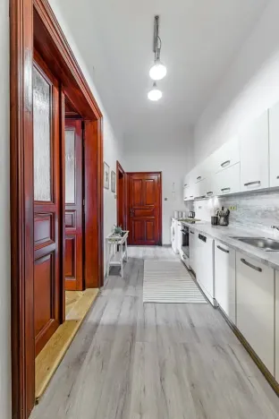 Pronájem bytu 2+1, Praha, Janáčkovo nábřeží, 72 m2