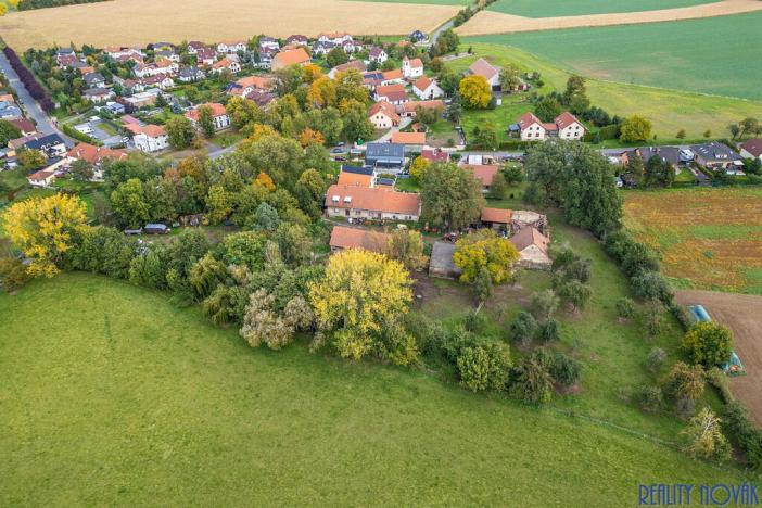 Prodej komerční, Praha - Lipany, Do kopečka, 1539 m2