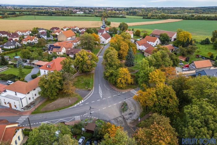 Prodej komerční, Praha - Lipany, Do kopečka, 1539 m2