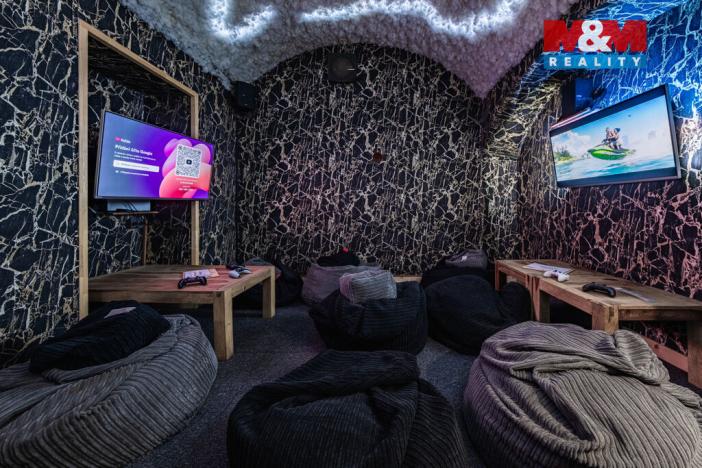 Pronájem restaurace, Benešov, Nádražní, 107 m2