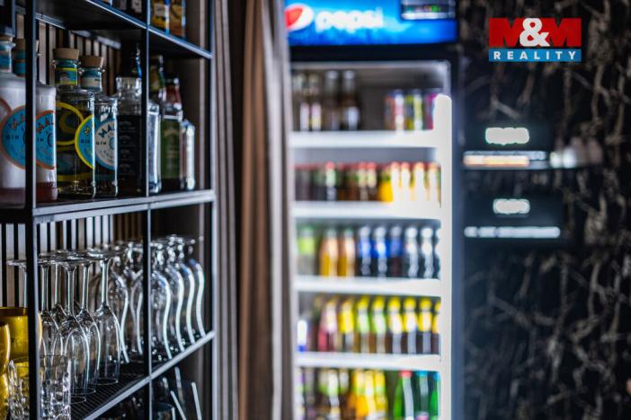 Pronájem restaurace, Benešov, Nádražní, 107 m2