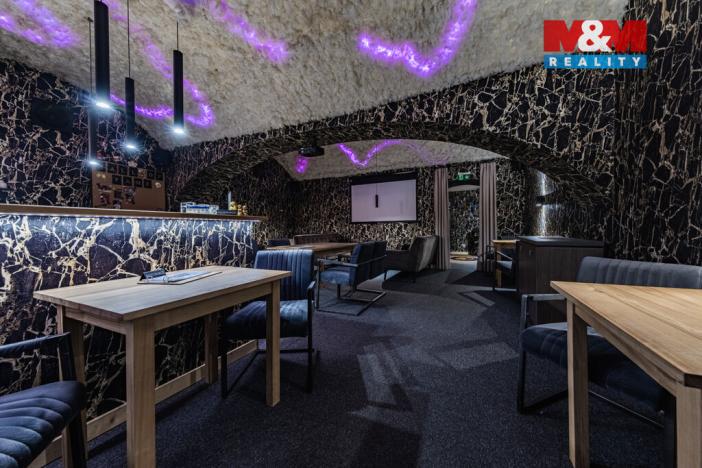 Pronájem restaurace, Benešov, Nádražní, 107 m2